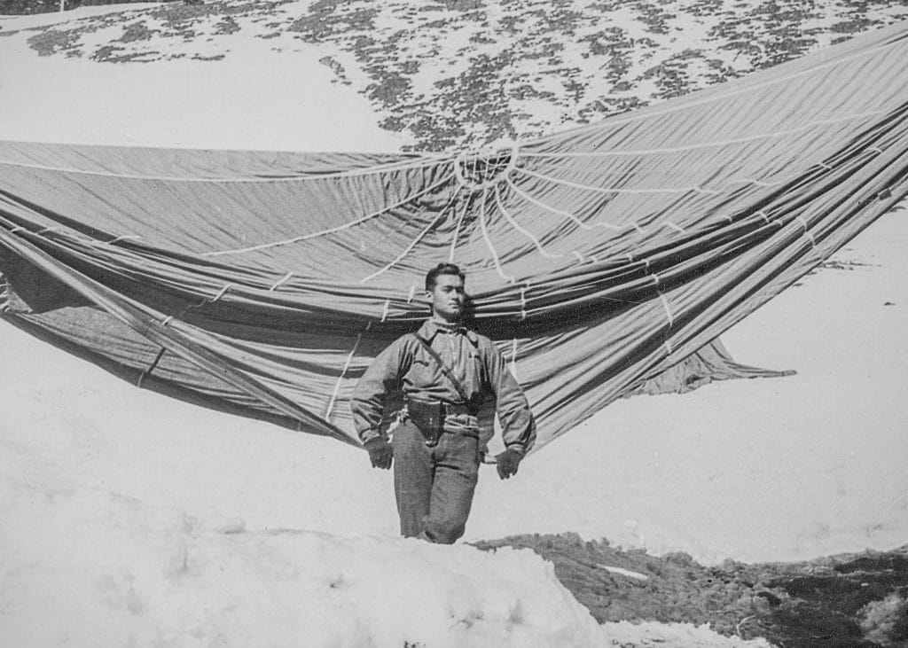 Un maquisard sur le plateau après le parachutage du 10 mars © Morgan Fache